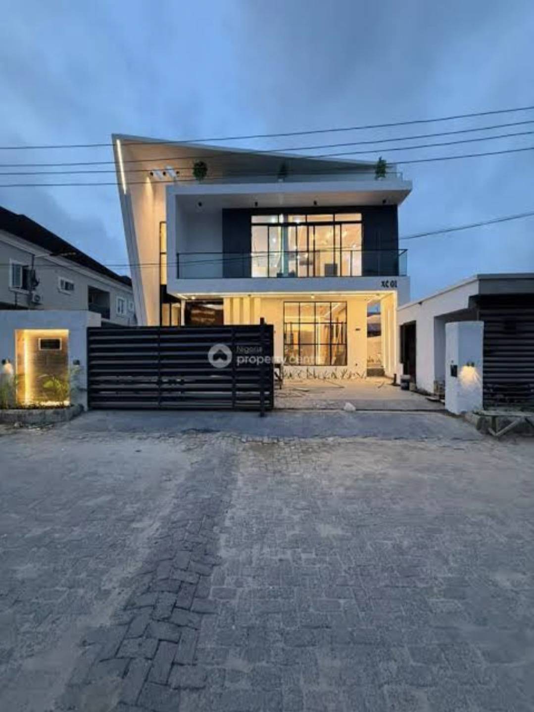 Rude house